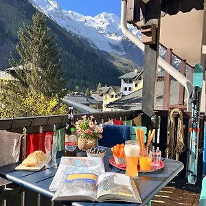 https://appartement-grepon-mont-blanc.hotels-rhonealpes.com